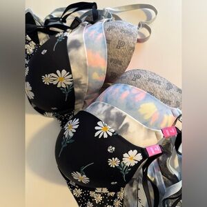 PINK Victorias Secret  Lot of 4 Bra Size 32DD push up